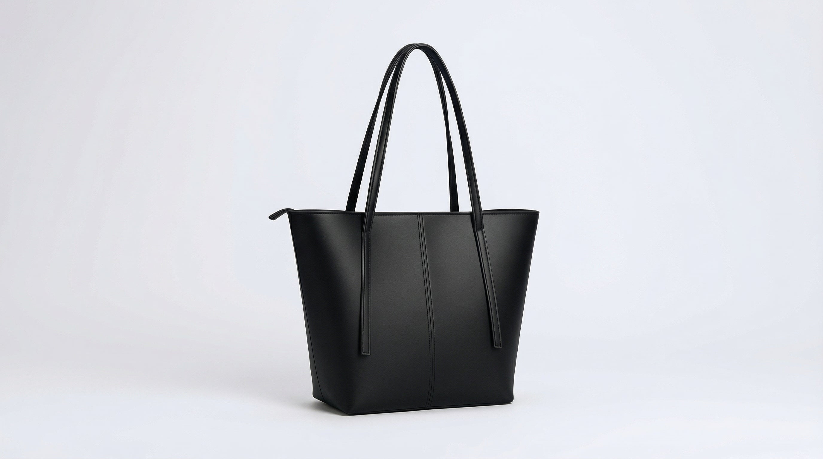 Velmora Signature Tote